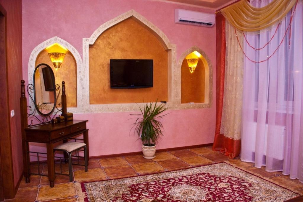 Coliseum Hotel Khmel'nyts'kyy Room photo